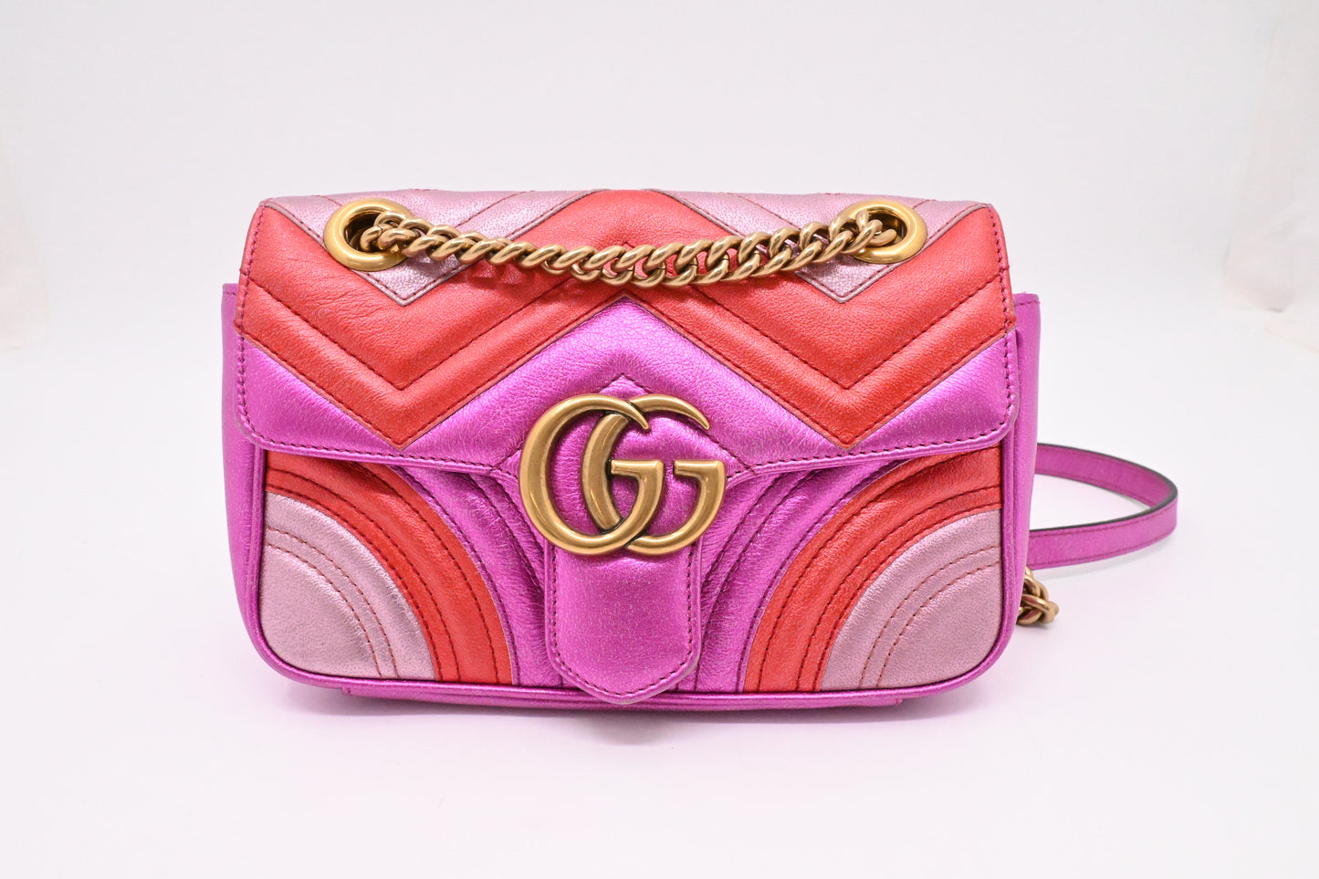 Gucci Marmont Shoulder Bag in Pink Red Leather