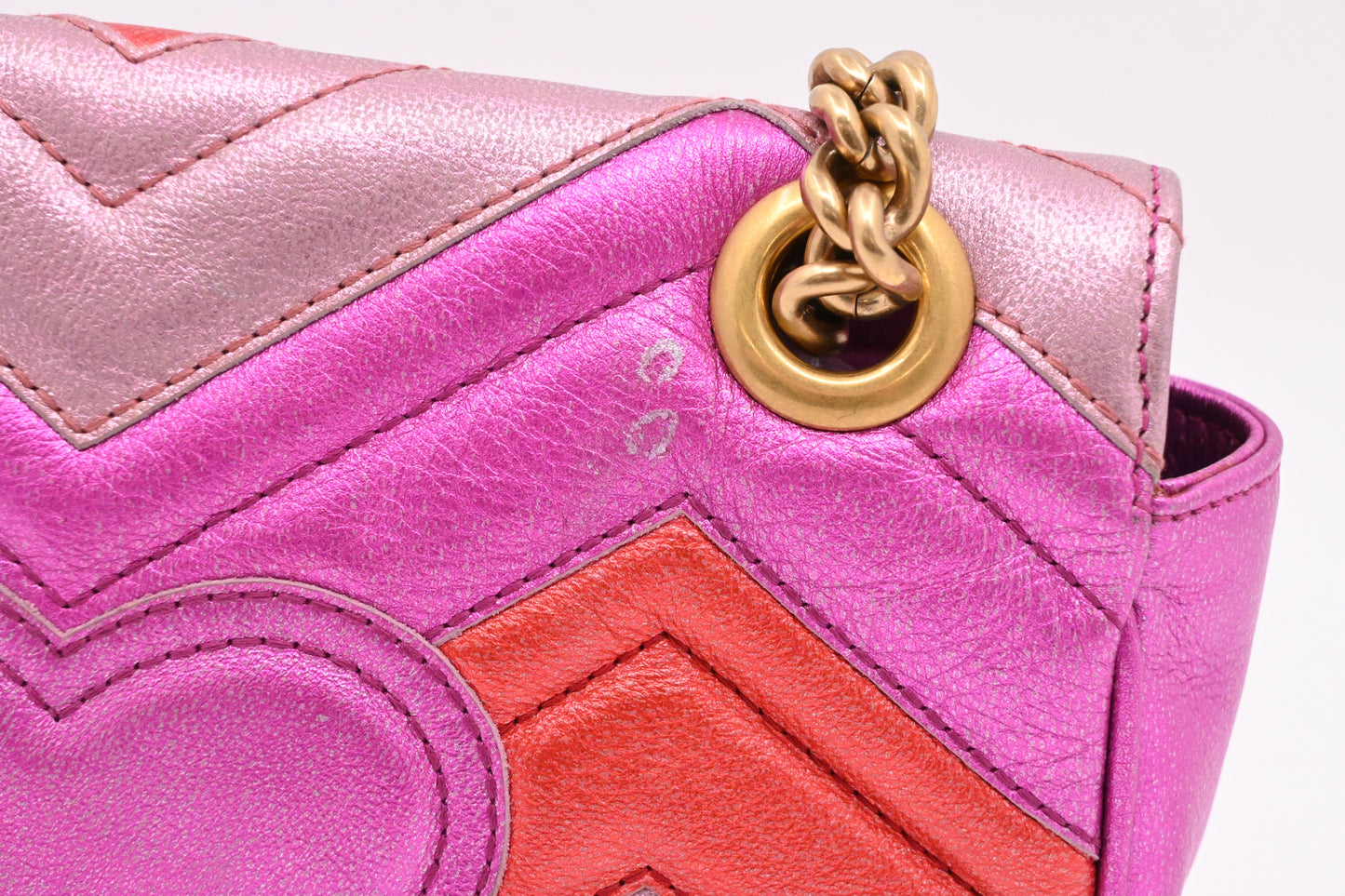 Gucci Marmont Shoulder Bag in Pink Red Leather