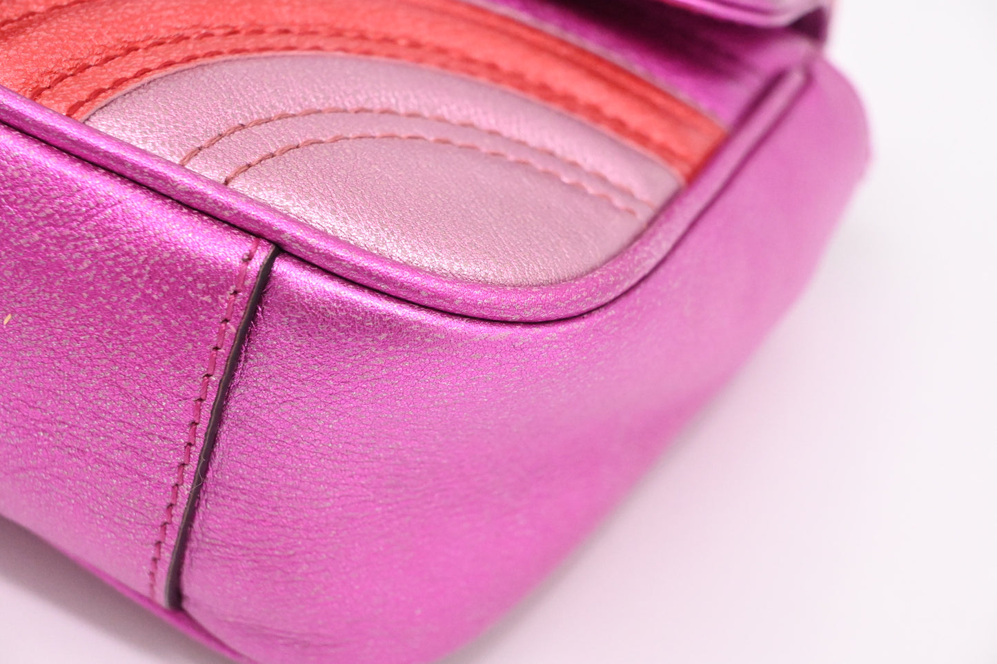 Gucci Marmont Shoulder Bag in Pink Red Leather