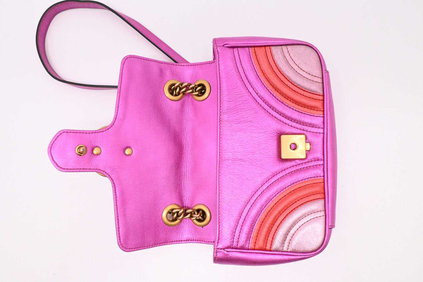 Gucci Marmont Shoulder Bag in Pink Red Leather