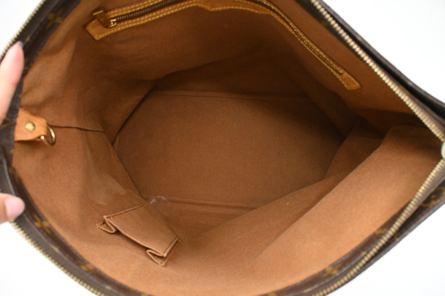 Louis Vuitton Cabas Mezzo in Monogram Canvas