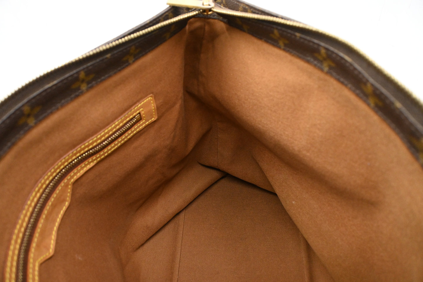 Louis Vuitton Cabas Mezzo in Monogram Canvas