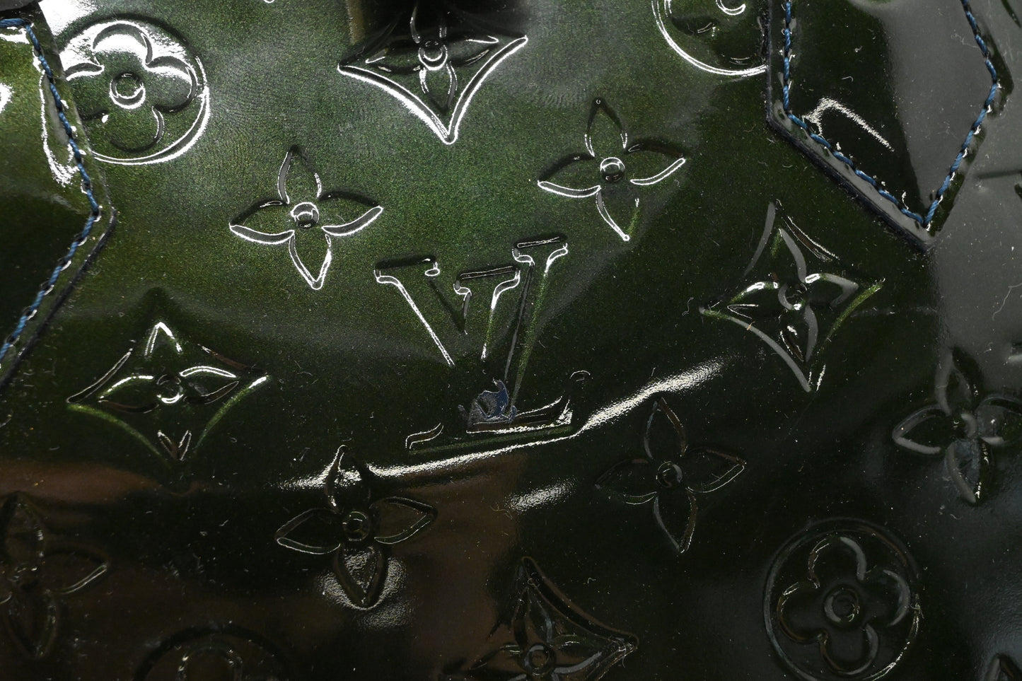 Louis Vuitton Alma GM in Green Vernis Leather