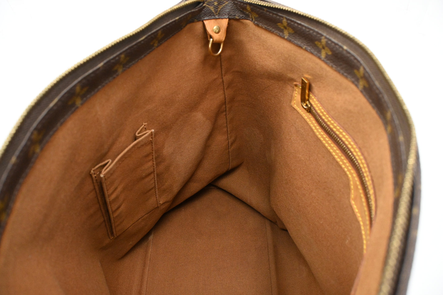 Louis Vuitton Cabas Mezzo in Monogram Canvas