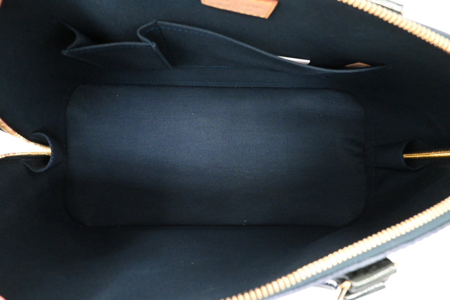 Louis Vuitton Alma GM in Green Vernis Leather