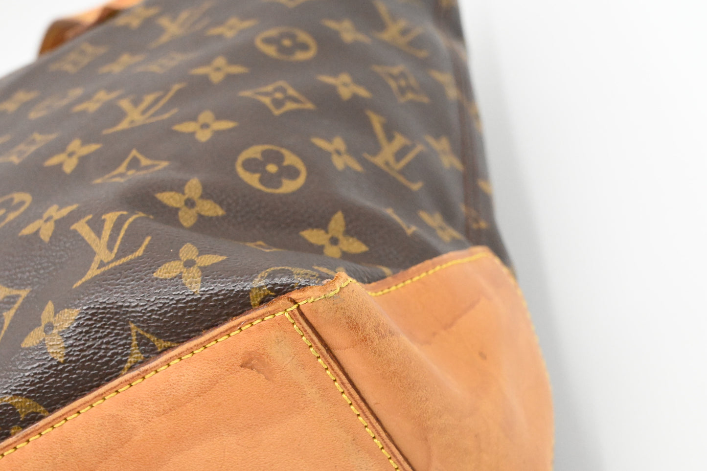 Louis Vuitton Cabas Mezzo in Monogram Canvas