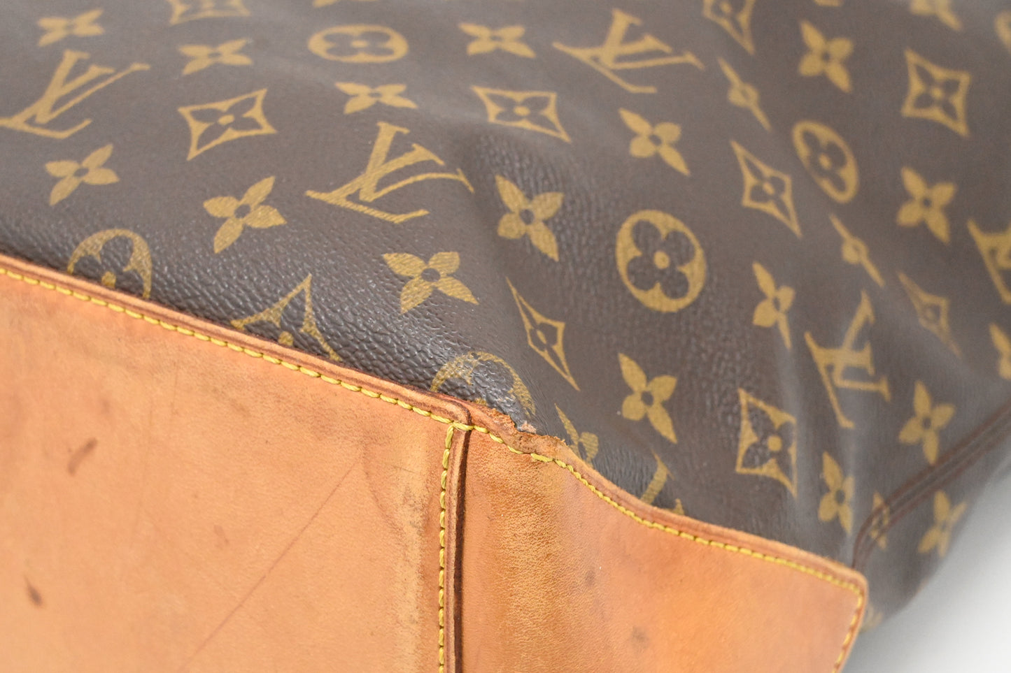 Louis Vuitton Cabas Mezzo in Monogram Canvas