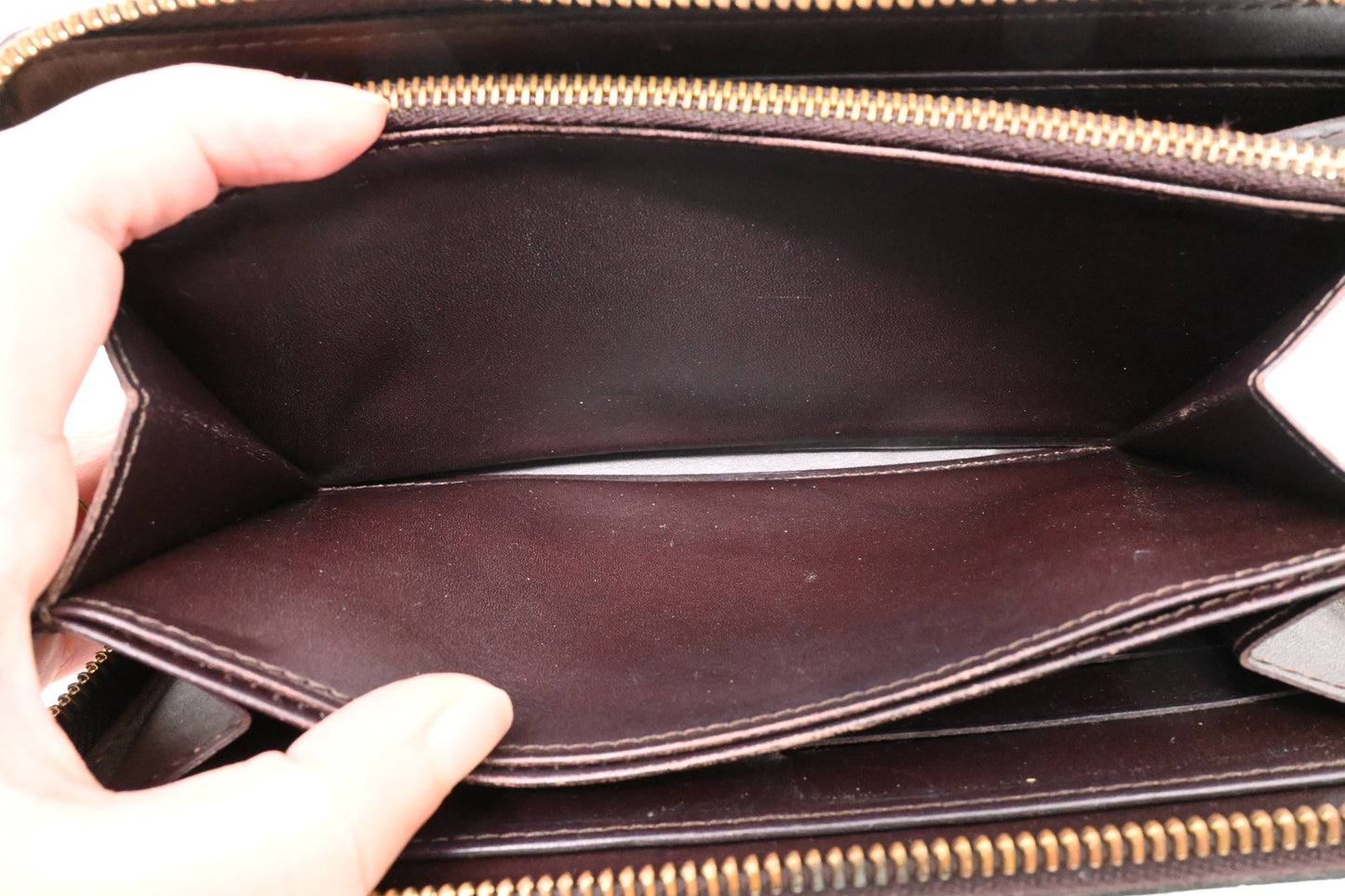 Louis Vuitton Long Zippy Wallet in Amarante Vernis Leather