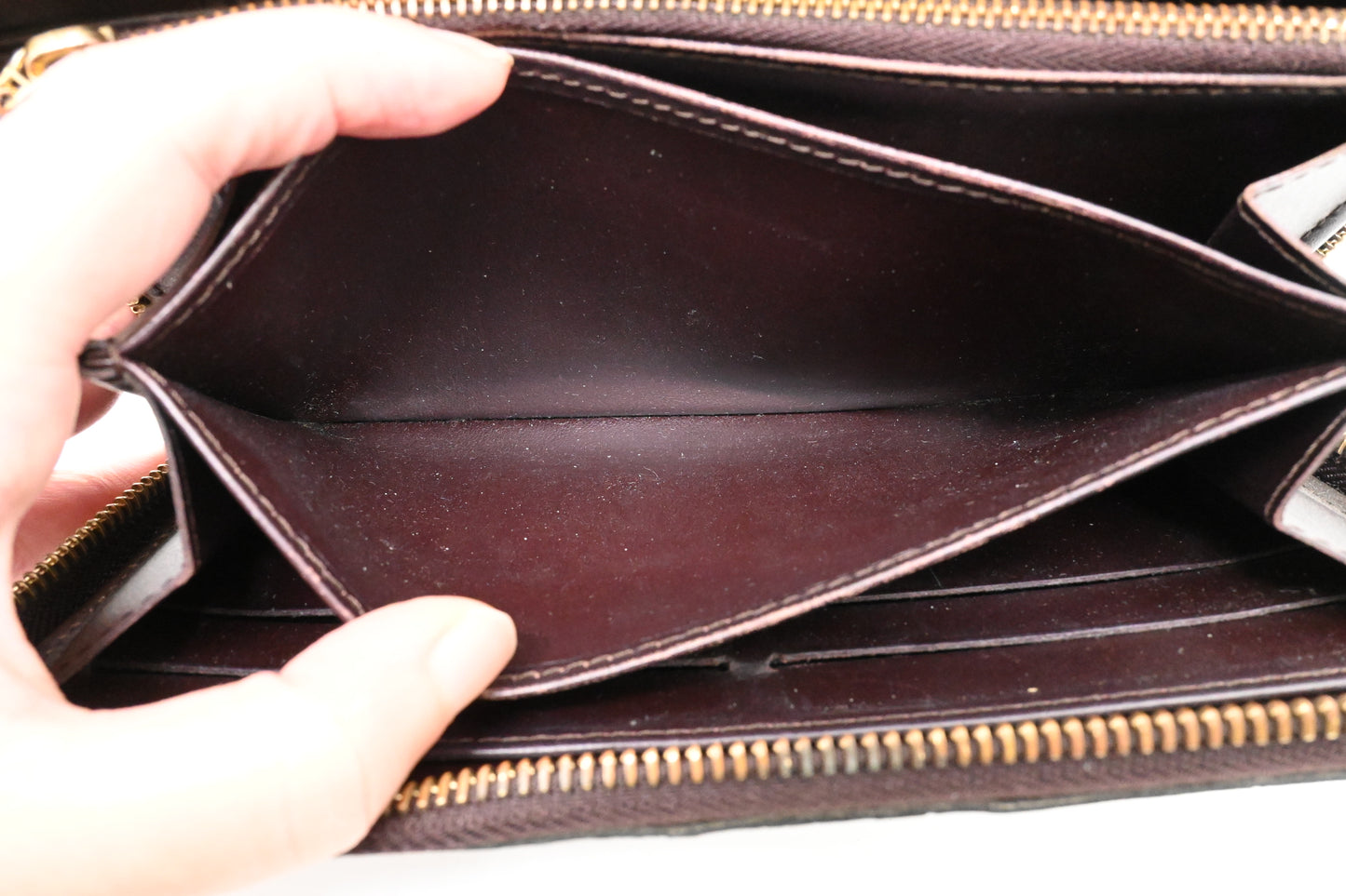 Louis Vuitton Long Zippy Wallet in Amarante Vernis Leather