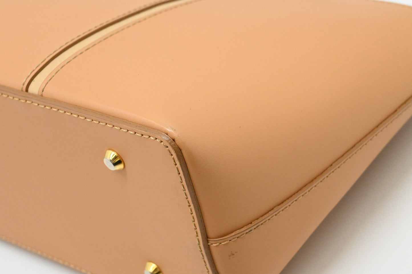 Burberry Handbag in Beige Leather