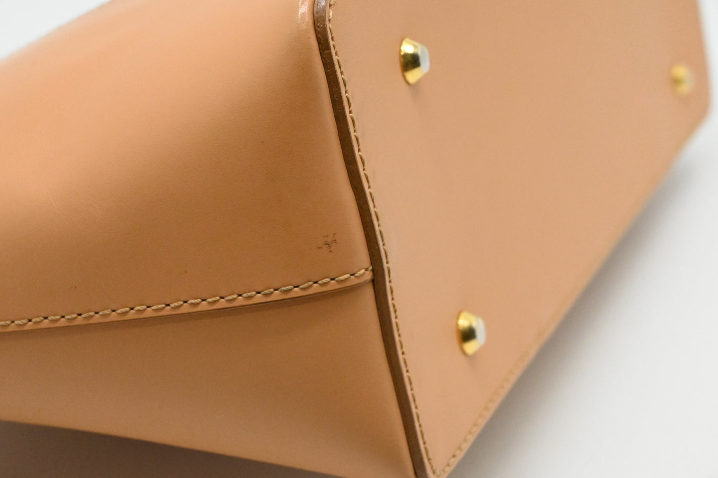 Burberry Handbag in Beige Leather