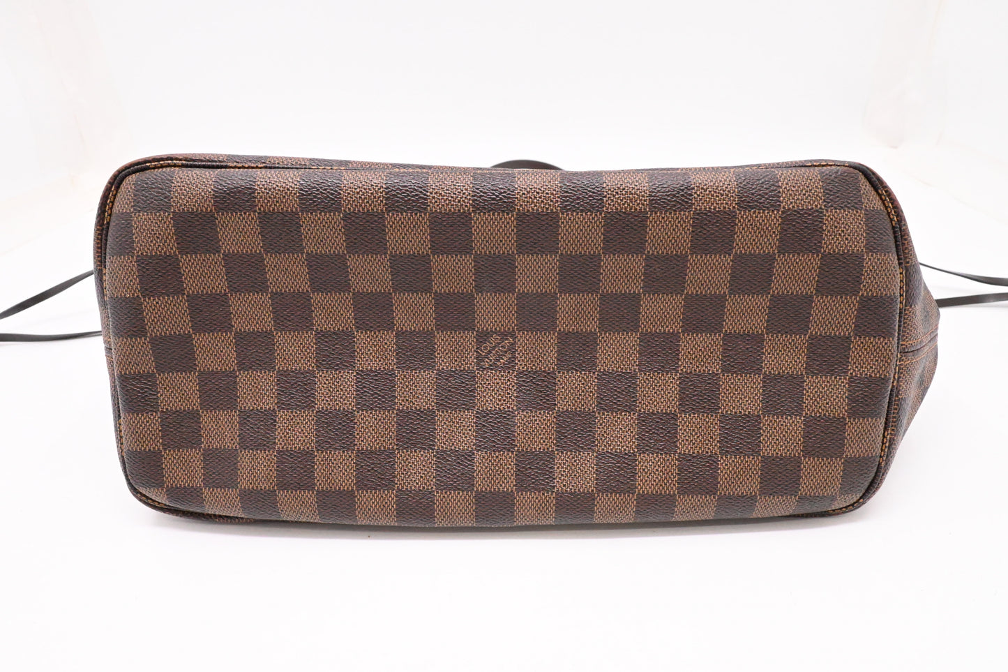 Louis Vuitton Neverfull MM in Damier Ebene Canvas