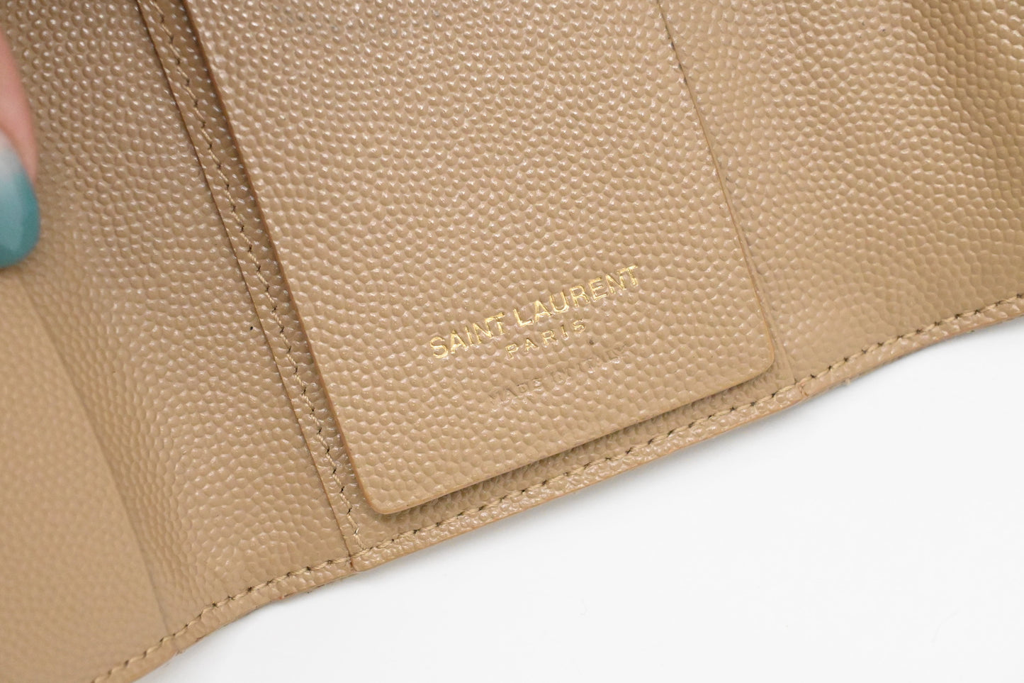 YSL Saint Laurent Key Case 6 in Beige Leather