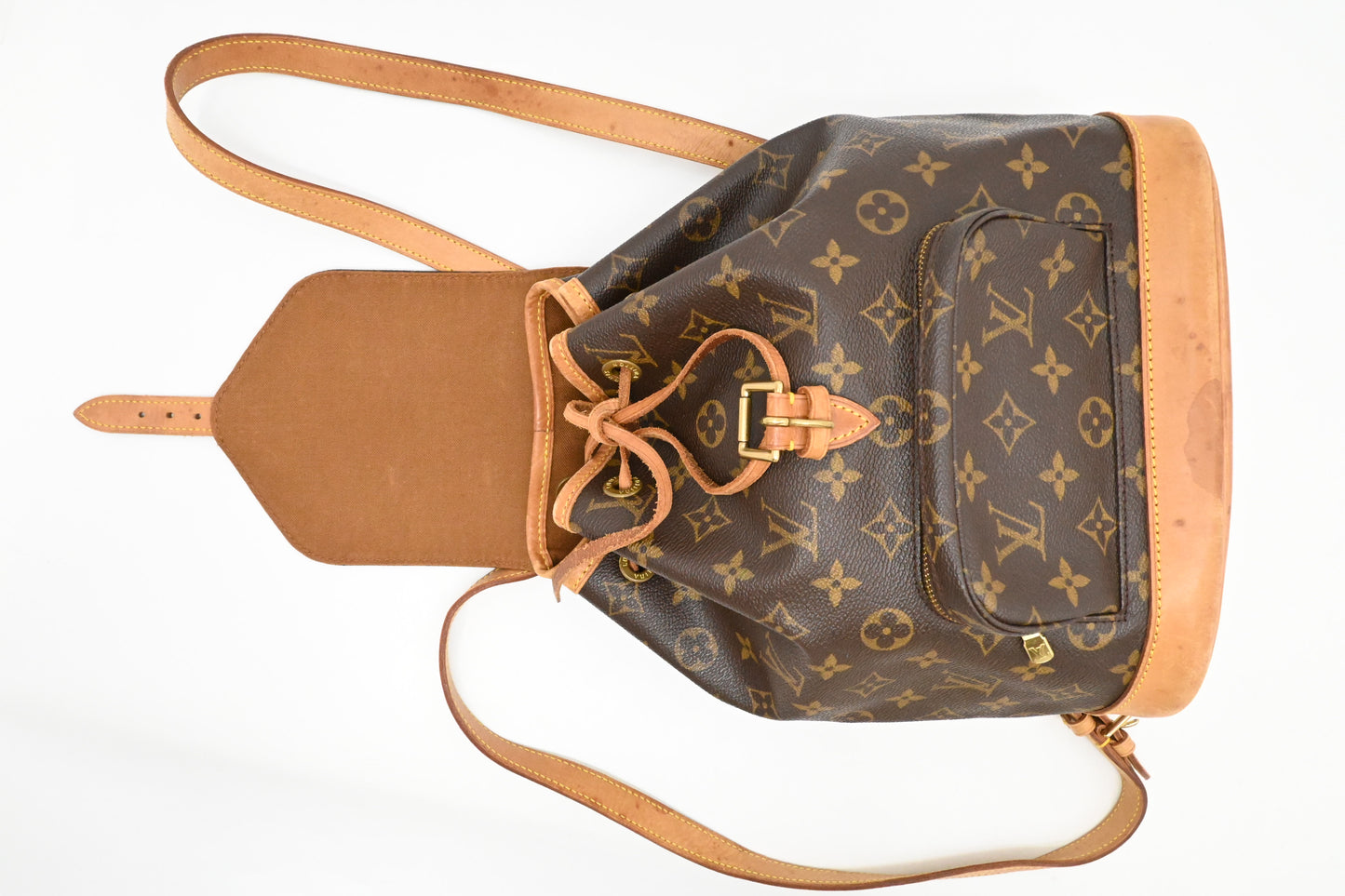 Louis Vuitton Montsouris MM in Monogram Canvas