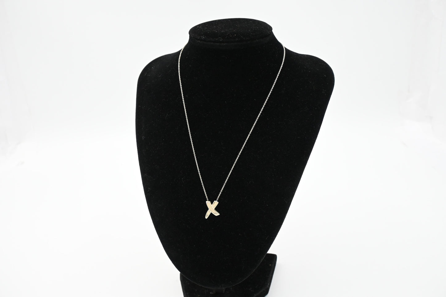 Tiffany & Co. Paloma Picasso Kiss Necklace in Sterling Silver