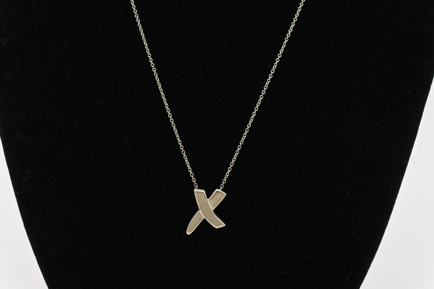 Tiffany & Co. Paloma Picasso Kiss Necklace in Sterling Silver