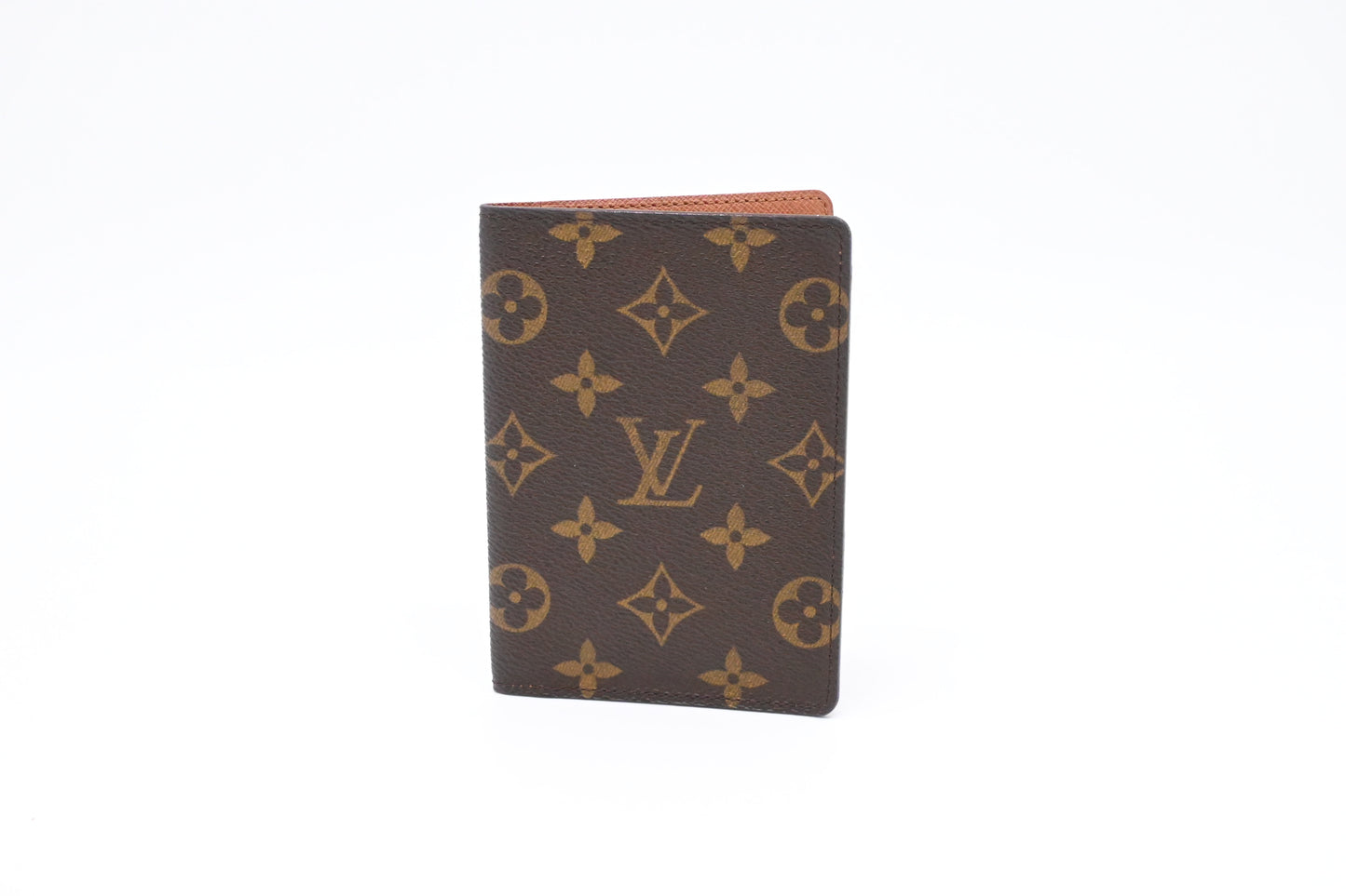 Louis Vuitton Passport Cover in Monogram Canvas