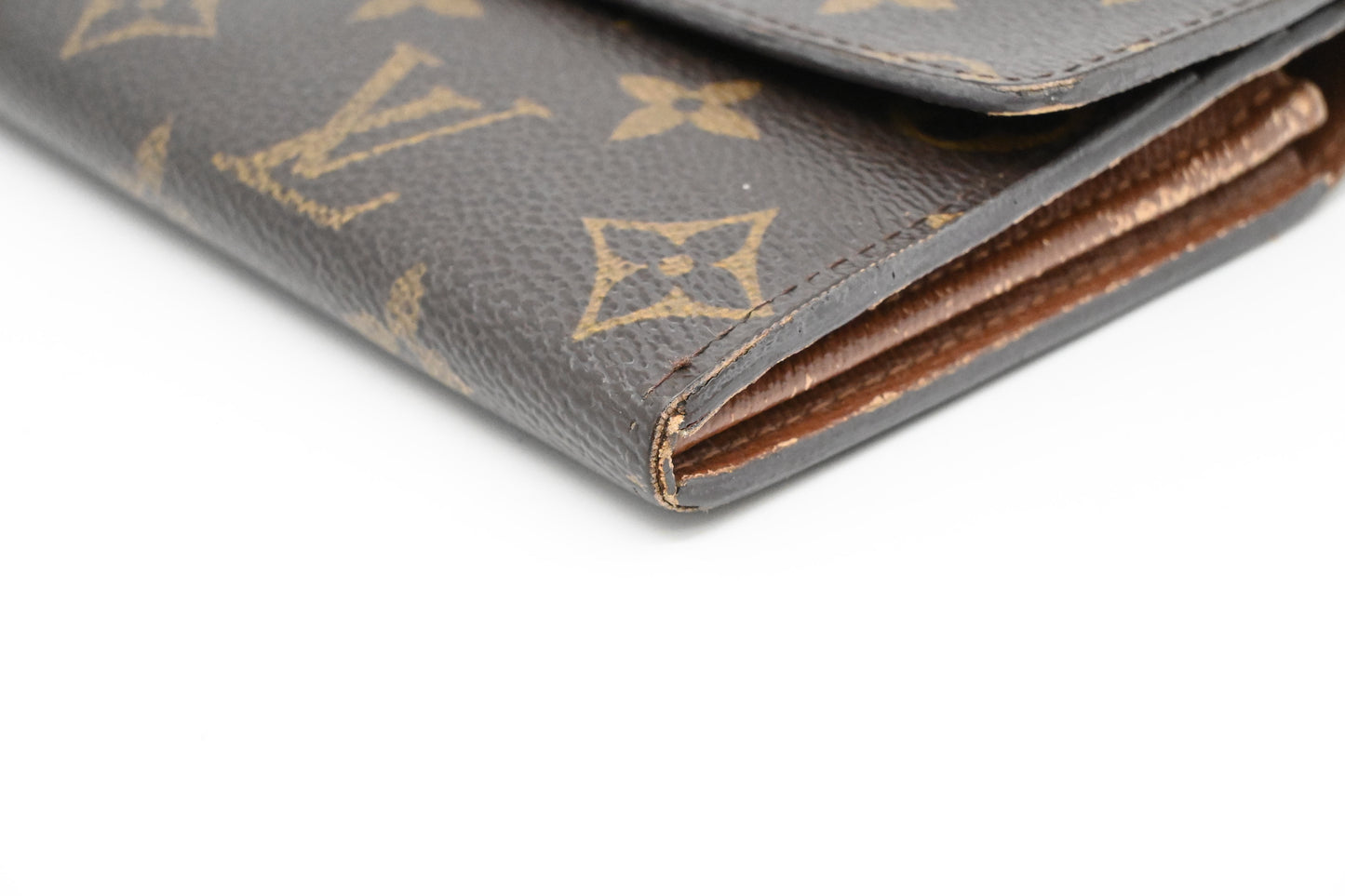 Louis Vuitton Sarah Wallet in Monogram Canvas