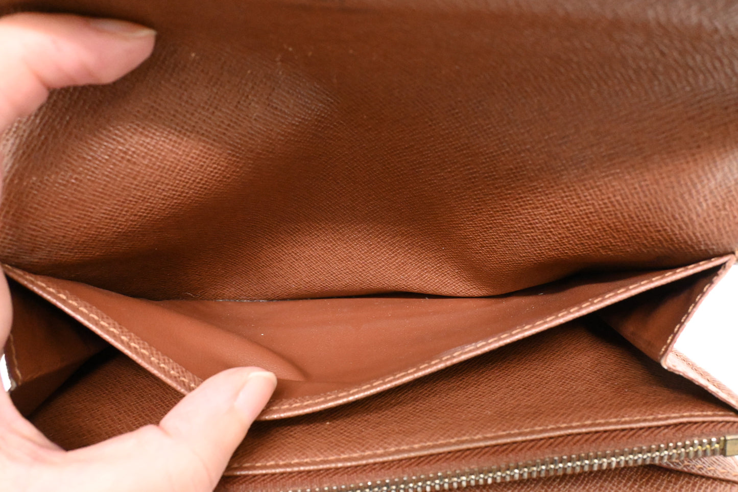 Louis Vuitton Sarah Wallet in Monogram Canvas