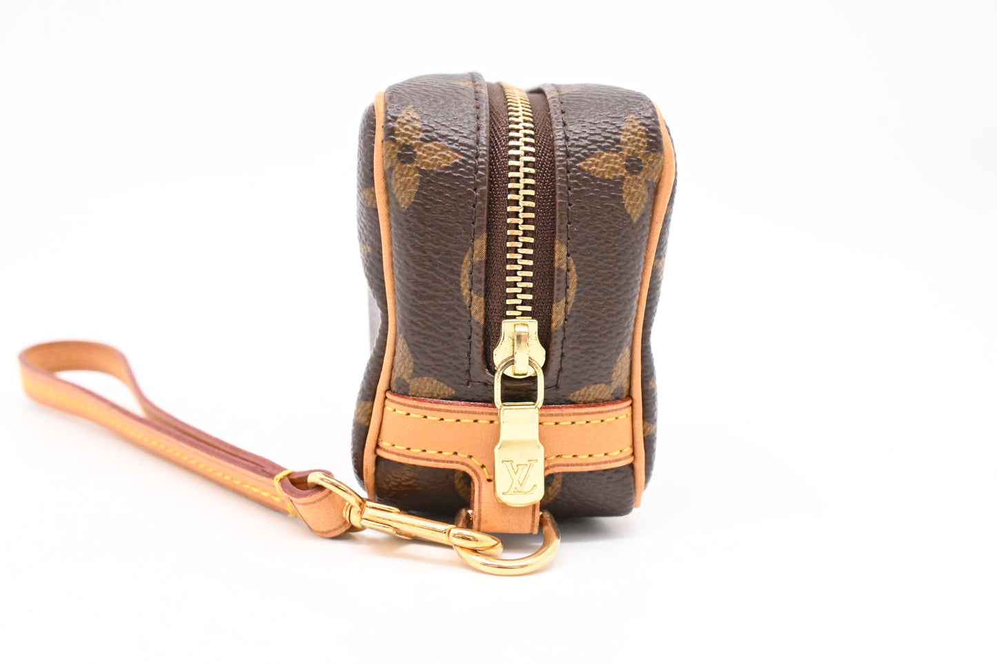 Louis Vuitton Wapity in Monogram Canvas
