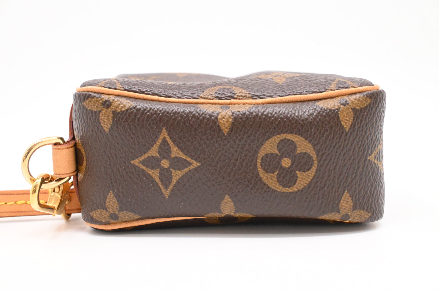 Louis Vuitton Wapity in Monogram Canvas