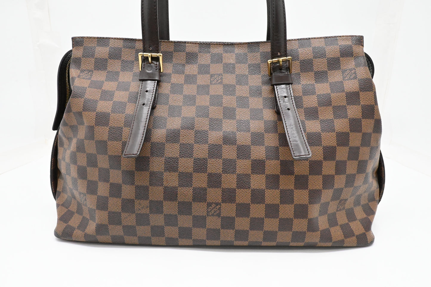Louis Vuitton Chelsea in Damier Ebene Canvas