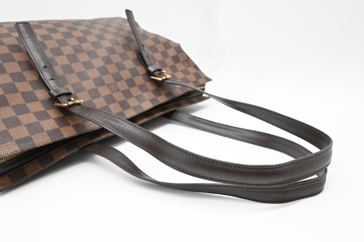 Louis Vuitton Chelsea in Damier Ebene Canvas