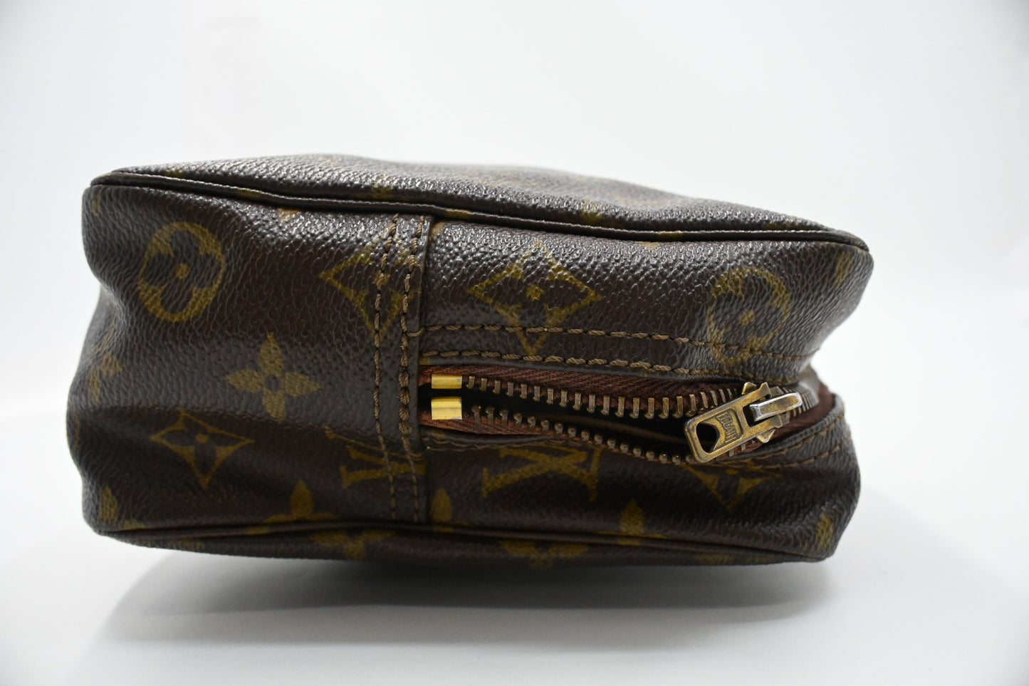 Louis Vuitton Trousse 28 in Monogram Canvas