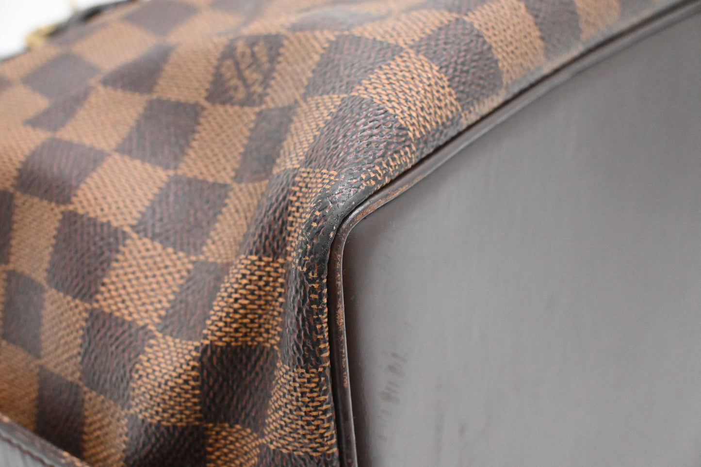 Louis Vuitton Chelsea in Damier Ebene Canvas