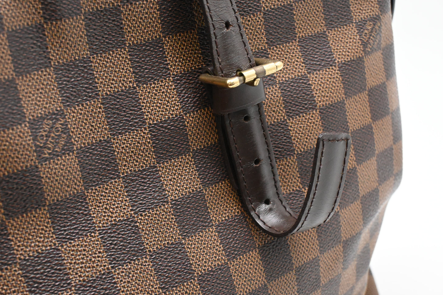 Louis Vuitton Chelsea in Damier Ebene Canvas