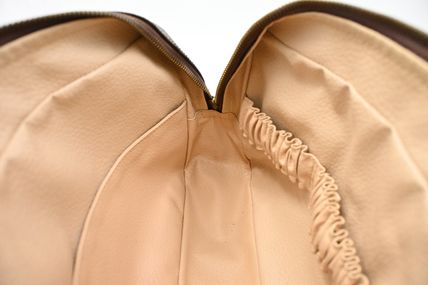 Louis Vuitton Trousse 28 in Monogram Canvas