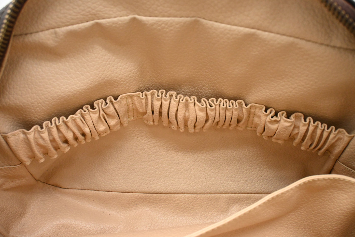 Louis Vuitton Trousse 28 in Monogram Canvas