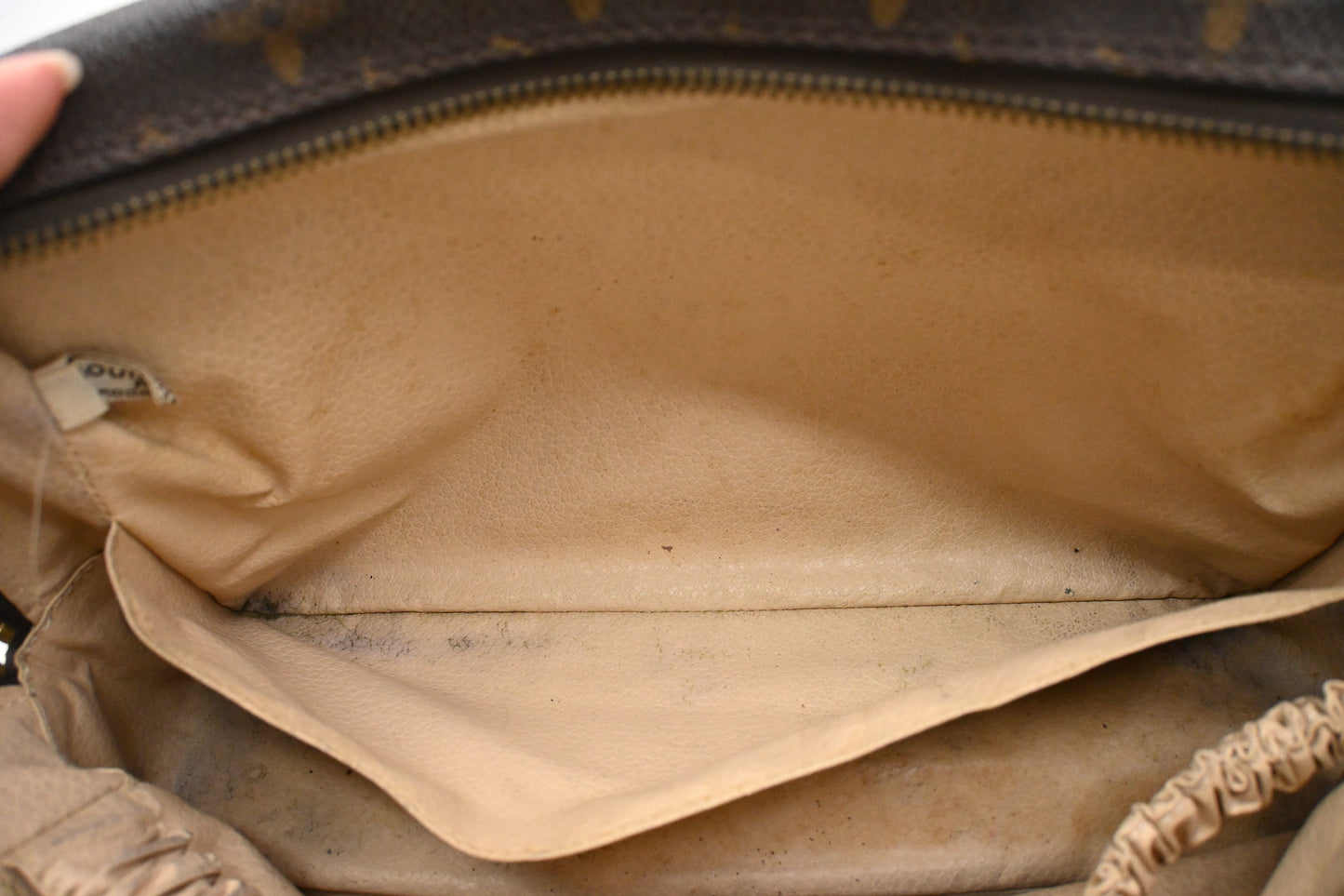 Louis Vuitton Trousse 28 in Monogram Canvas