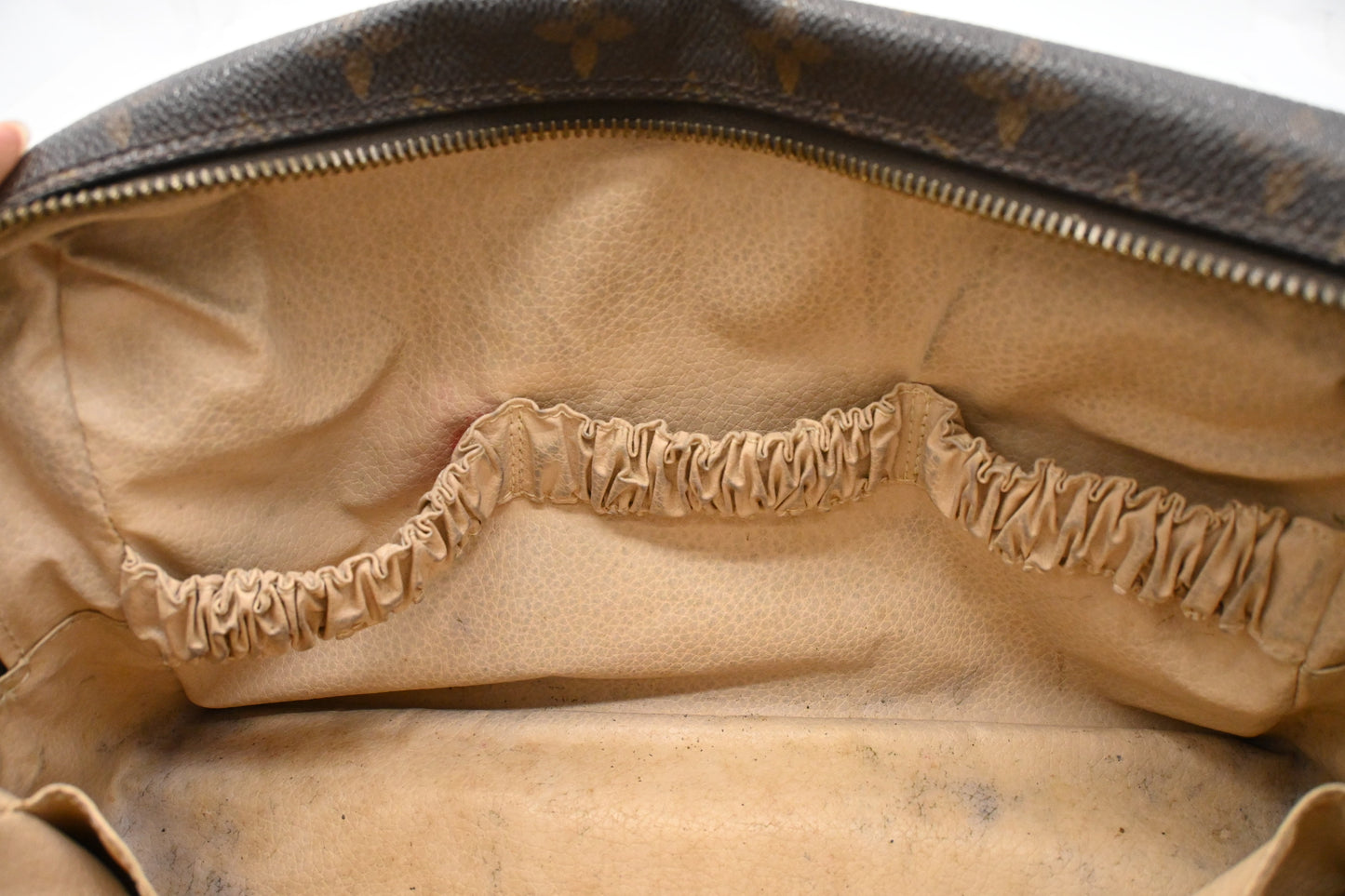Louis Vuitton Trousse 28 in Monogram Canvas