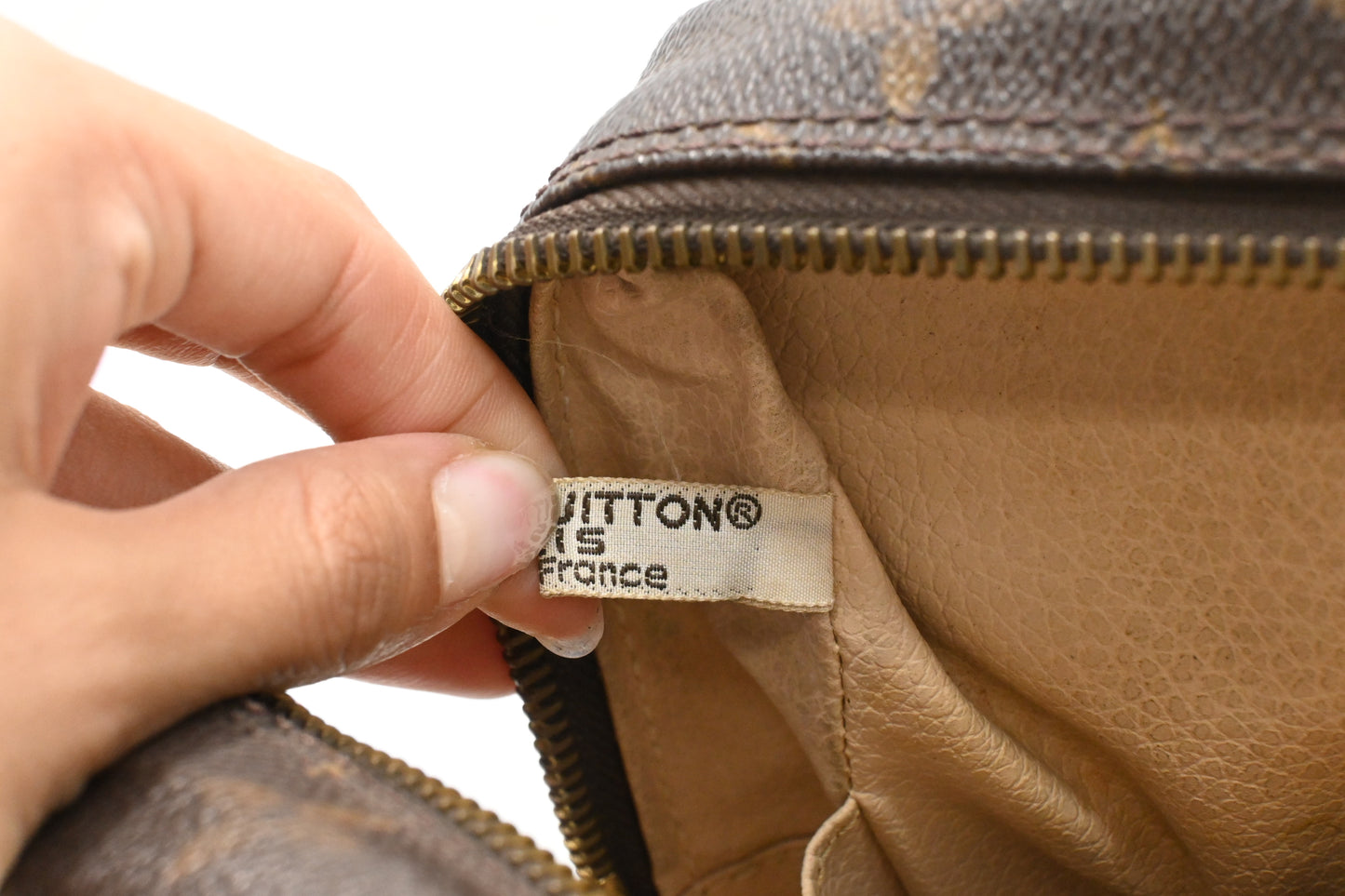 Louis Vuitton Trousse 28 in Monogram Canvas