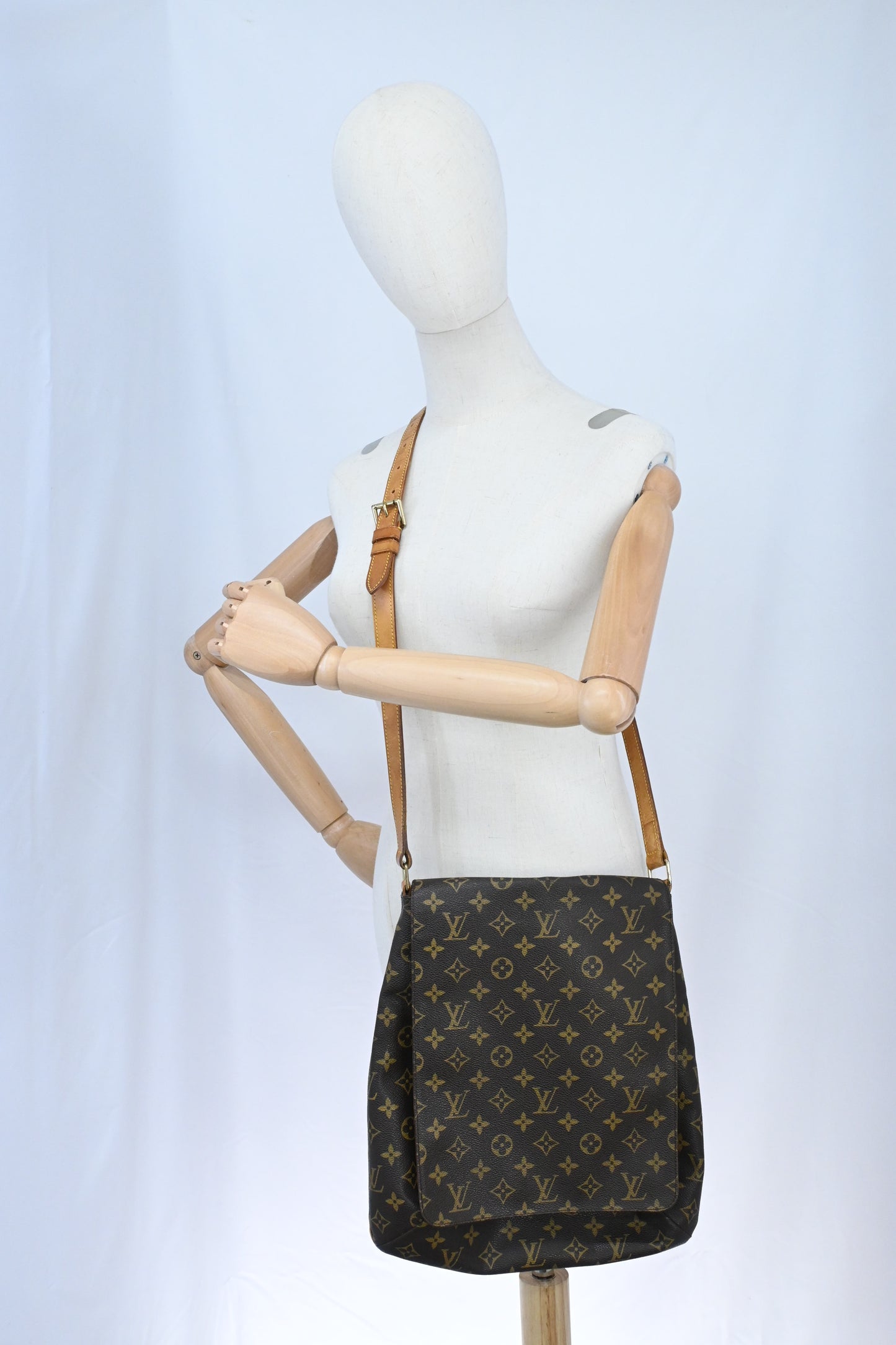 Louis Vuitton Musette Salsa GM in Monogram Canvas