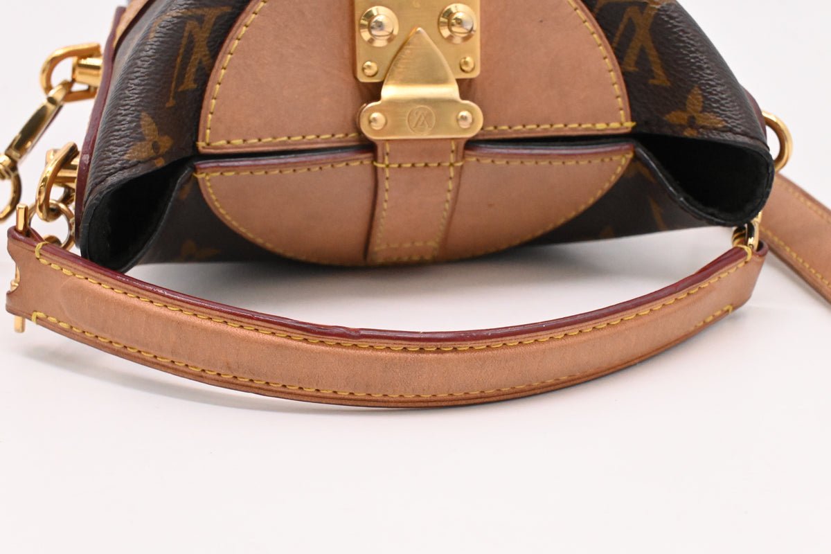 Louis Vuitton Duffle Bag in Monogram Canvas