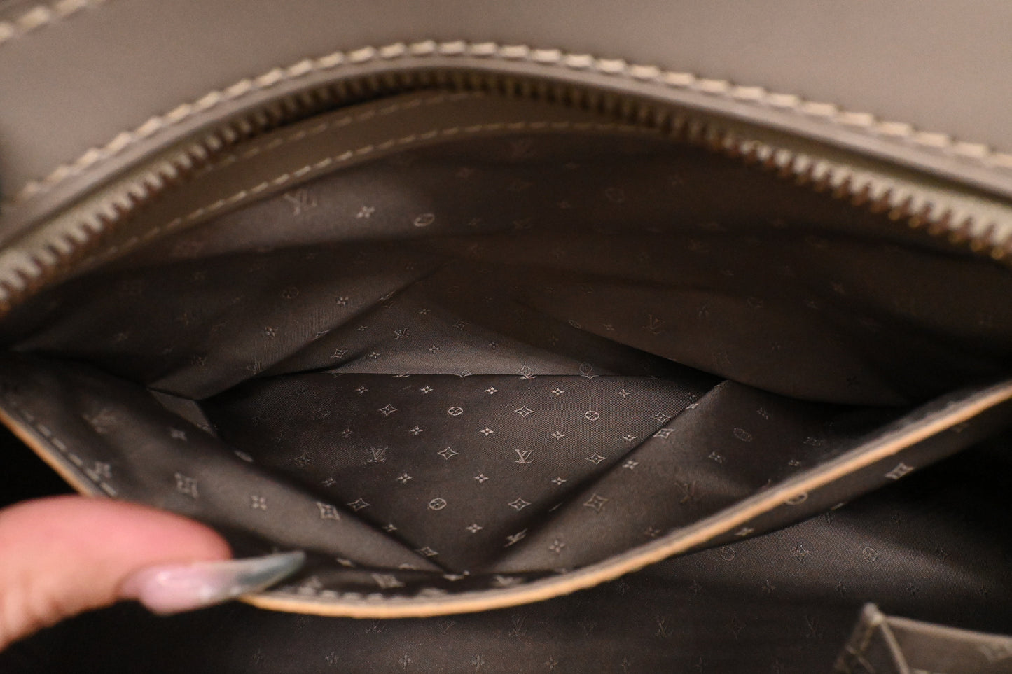 Louis Vuitton Le Radieux in Verone Suhali Leather