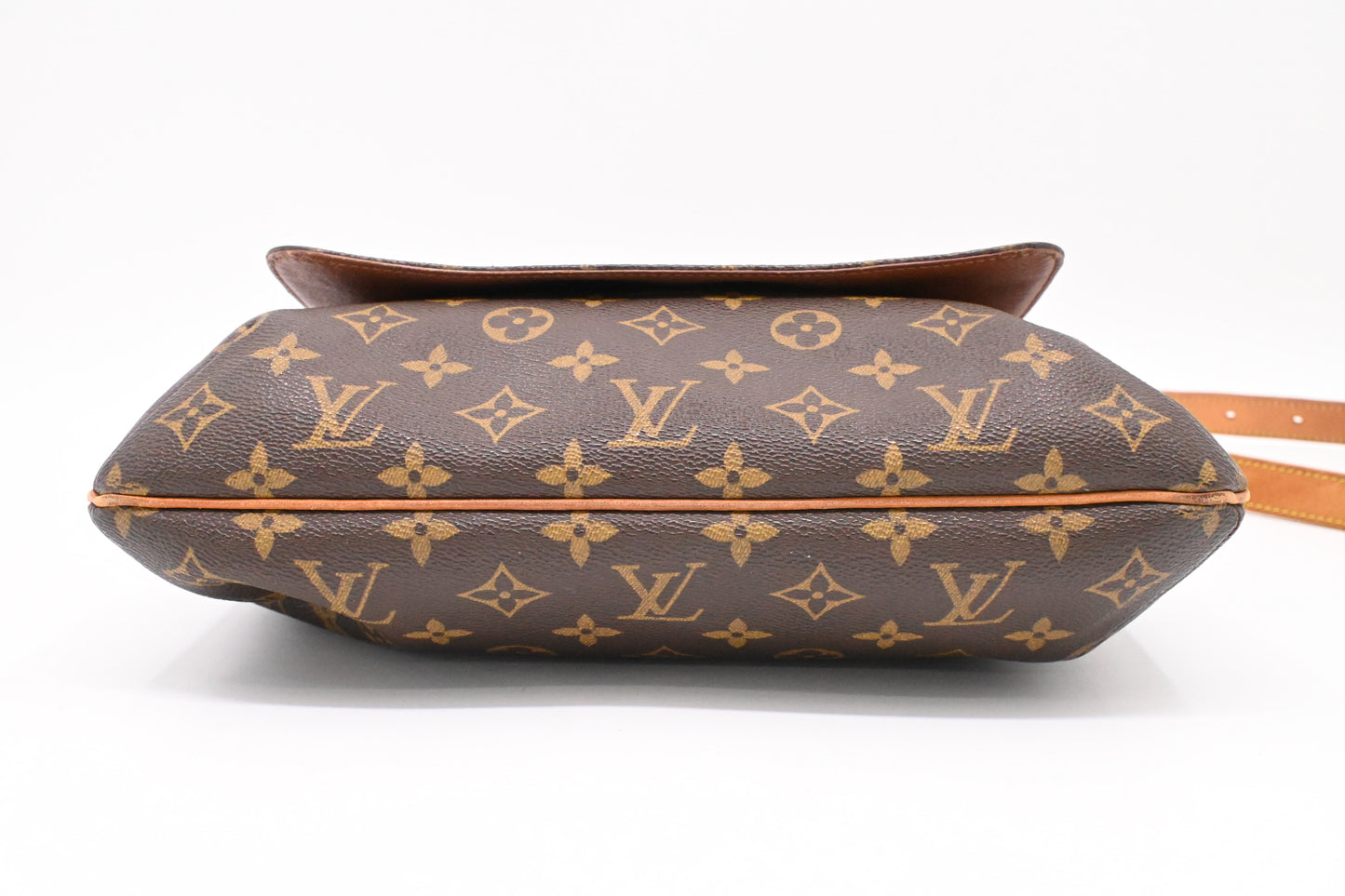 Louis Vuitton Musette Salsa GM in Monogram Canvas