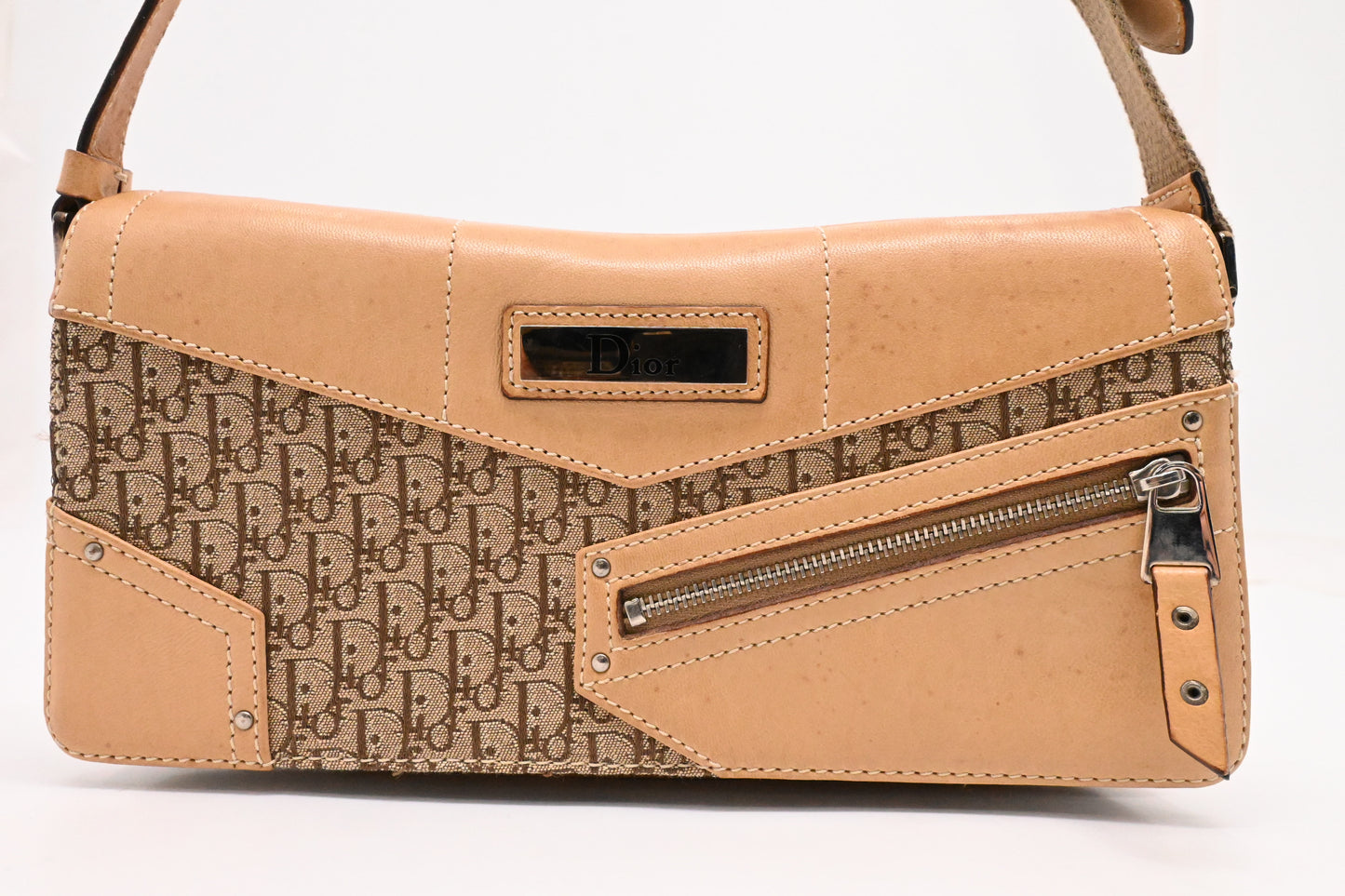 Dior Street Chic Shoulder Bag in Beige Leather