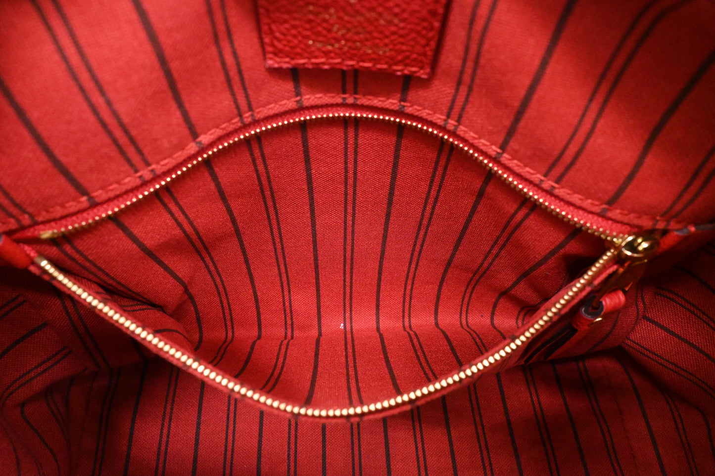 Louis Vuitton Speedy 25 Bandouliere in Red Empreinte Leather