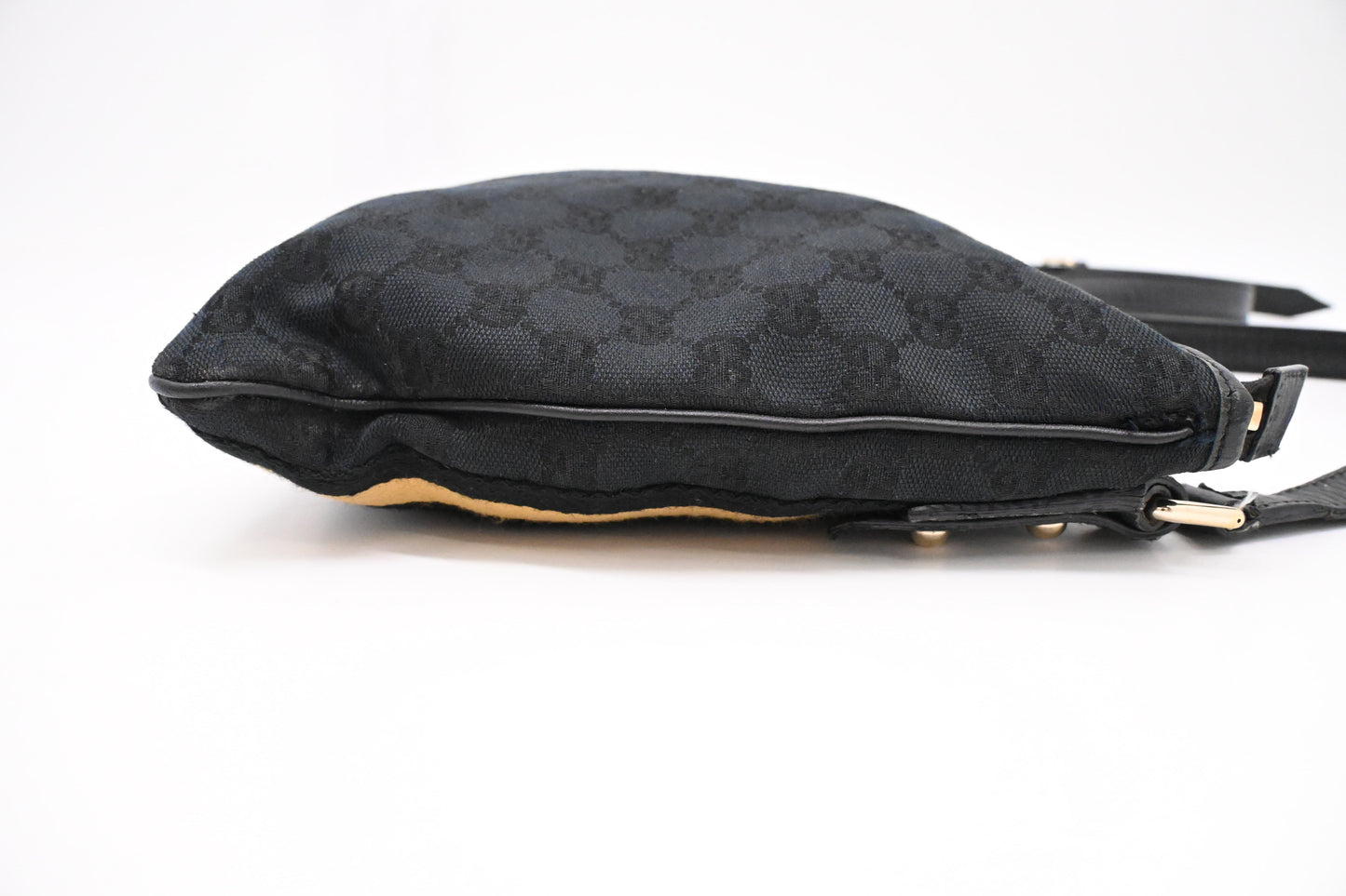 Gucci Sherry Shoulder Bag in Black Canvas