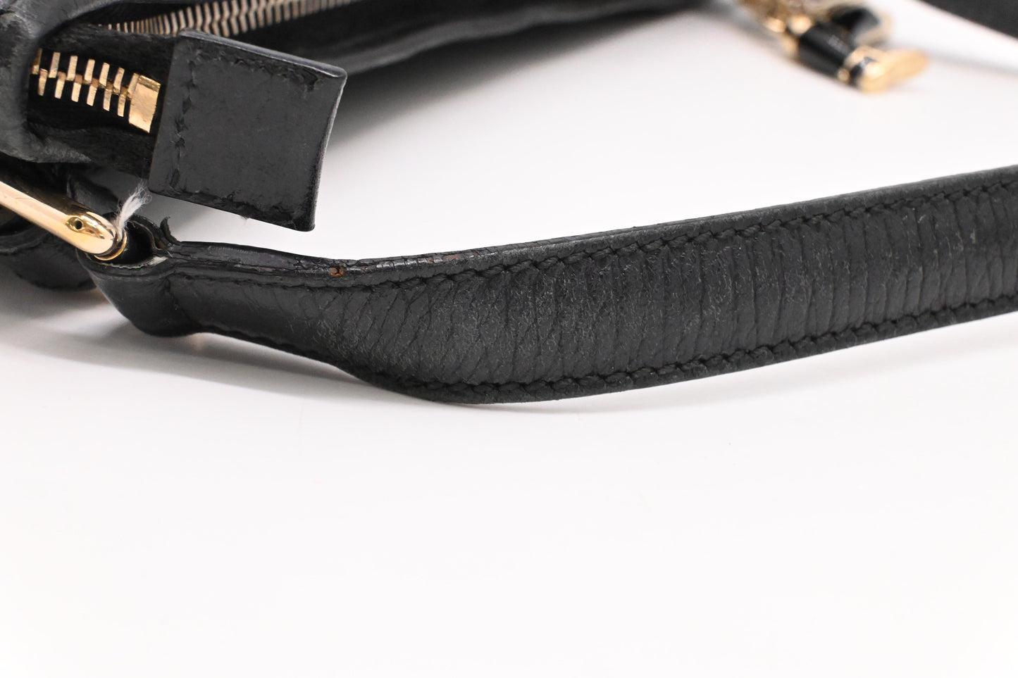 Gucci Sherry Shoulder Bag in Black Canvas