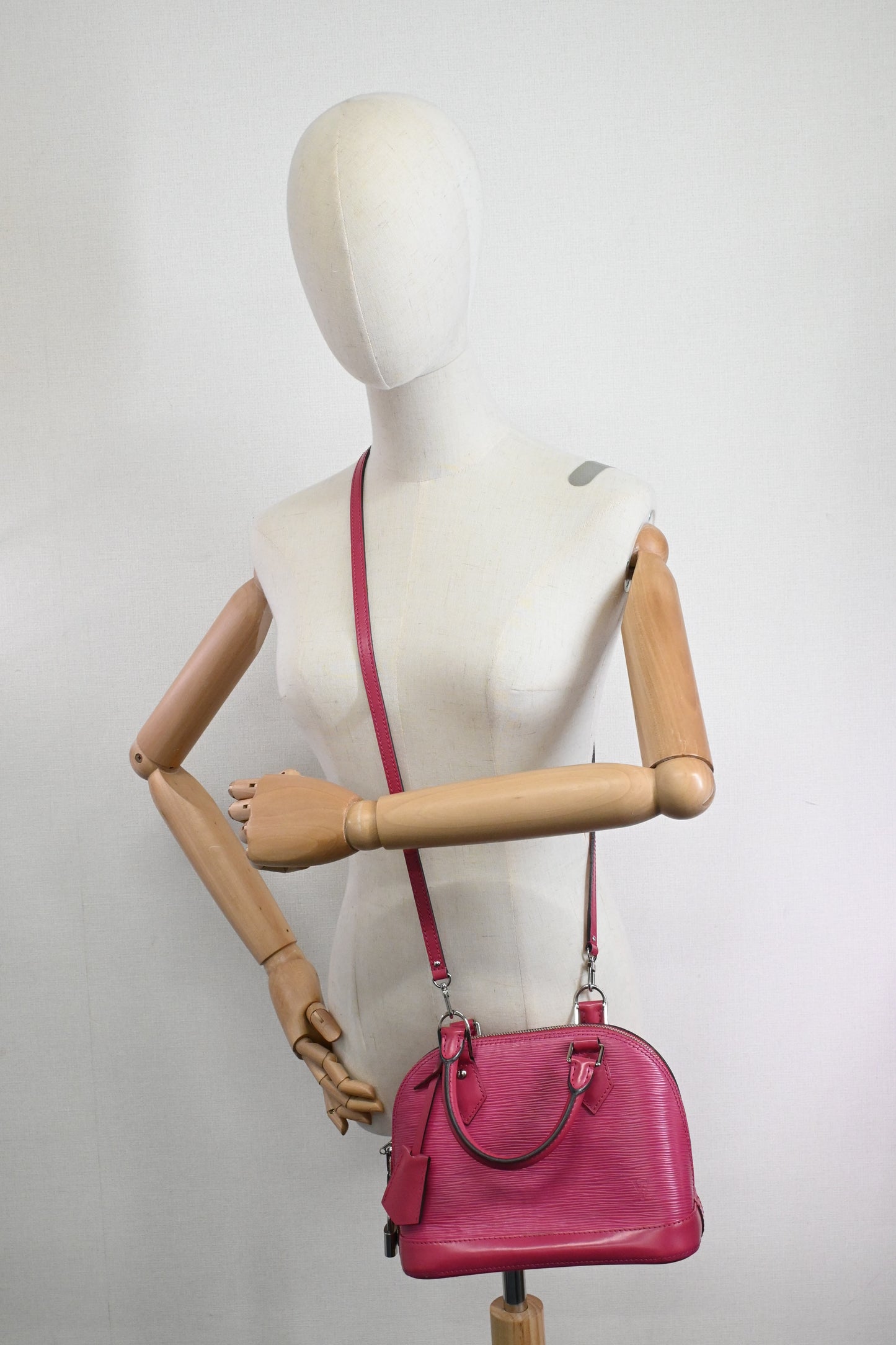 Louis Vuitton Alma BB in Pink Epi Leather