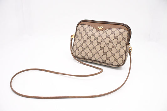 Gucci Crossbody in GG Supreme Canvas