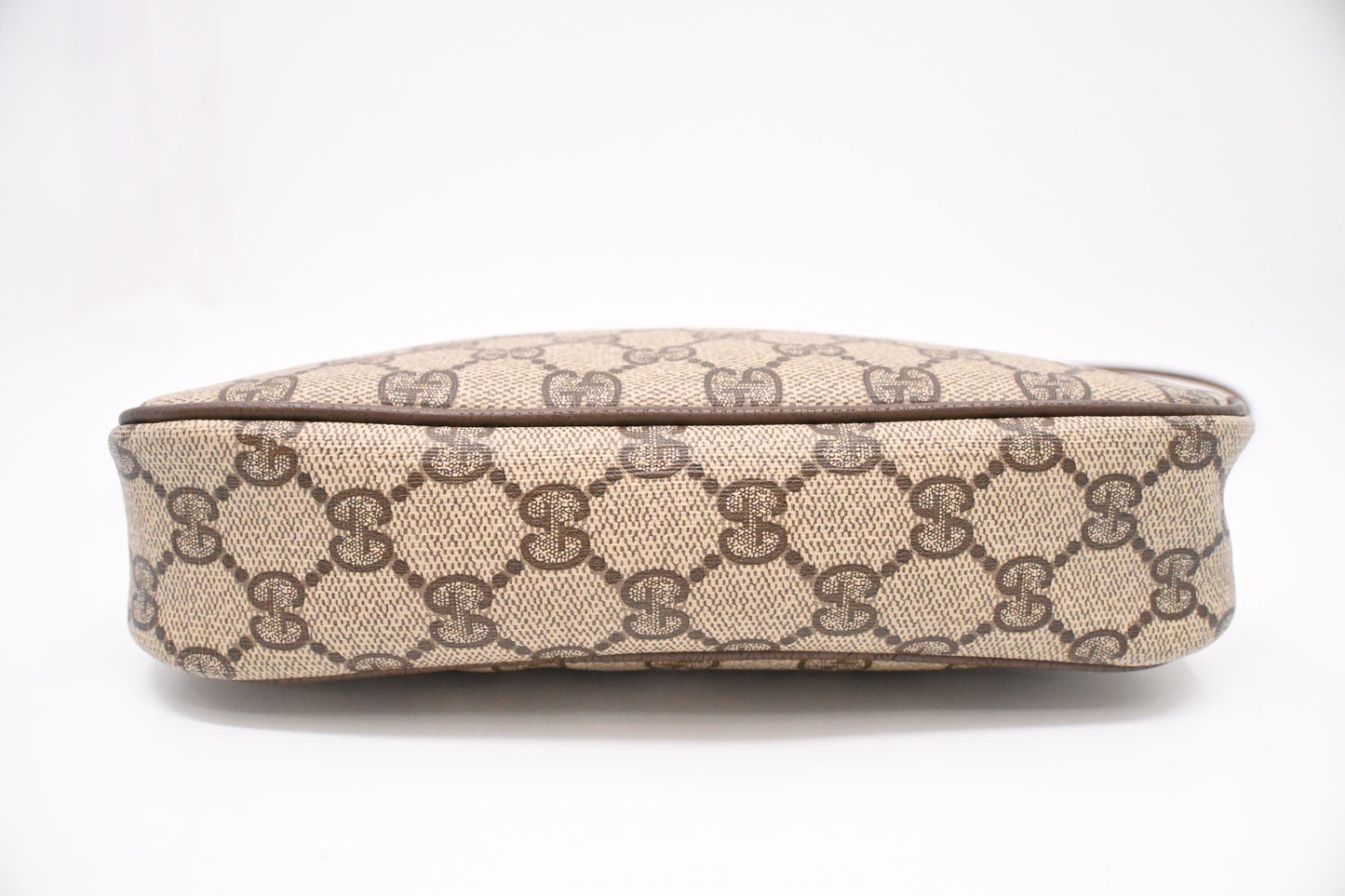 Gucci Crossbody in GG Supreme Canvas