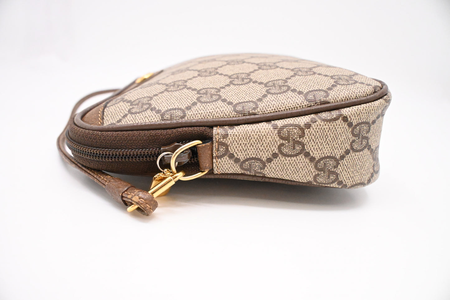 Gucci Crossbody in GG Supreme Canvas