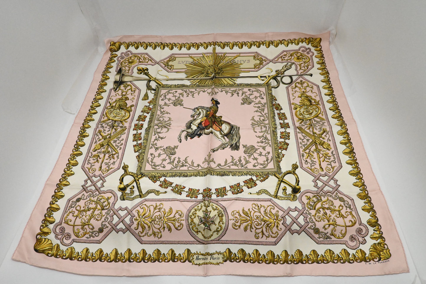 Hermes 'Ludovicus Magnus' Carre 90 in Pink Silk
