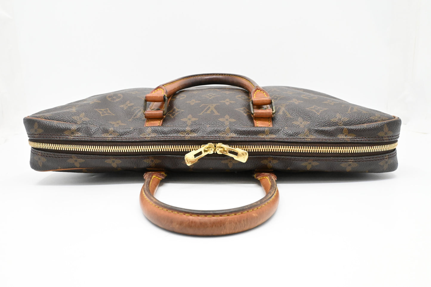 Louis Vuitton Porte Document Voyage in Monogram Canvas