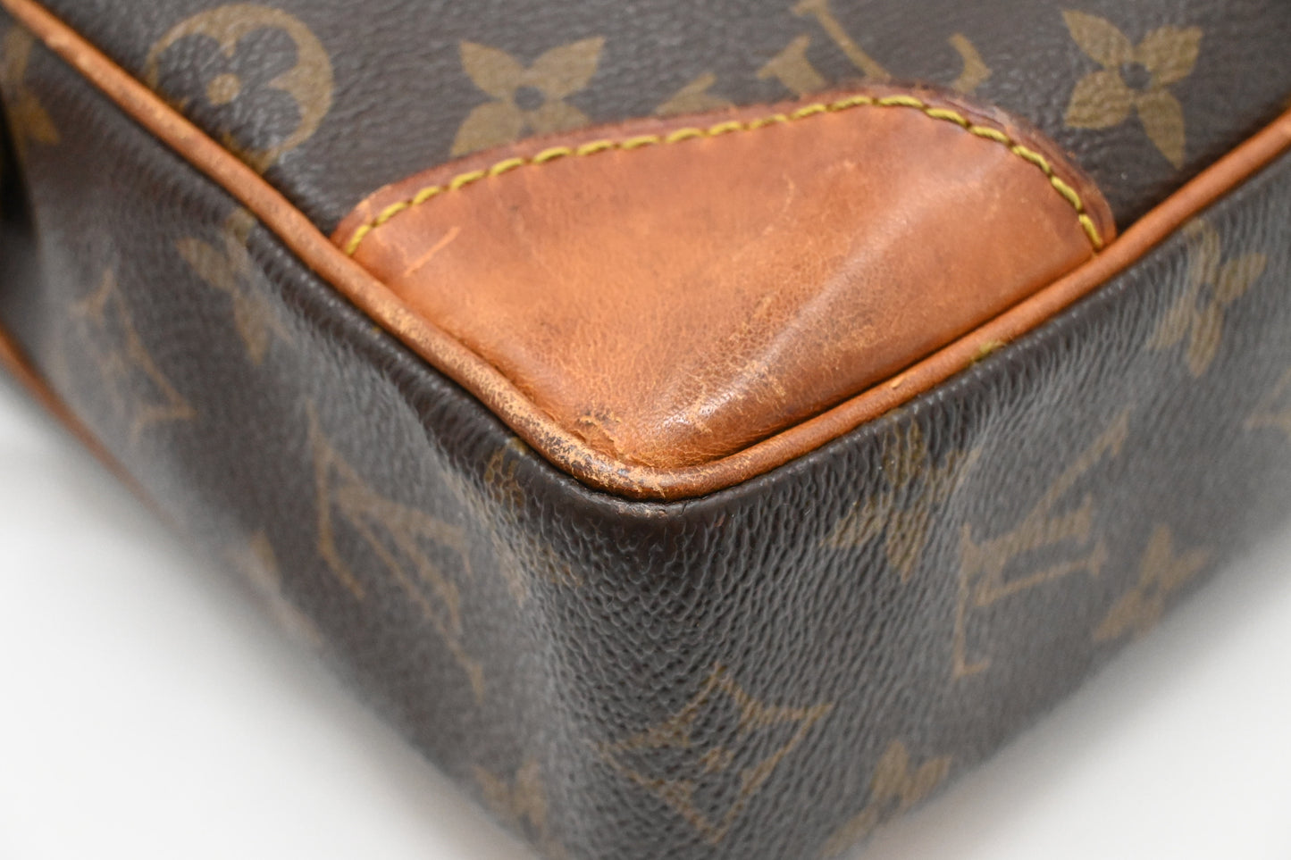 Louis Vuitton Porte Document Voyage in Monogram Canvas